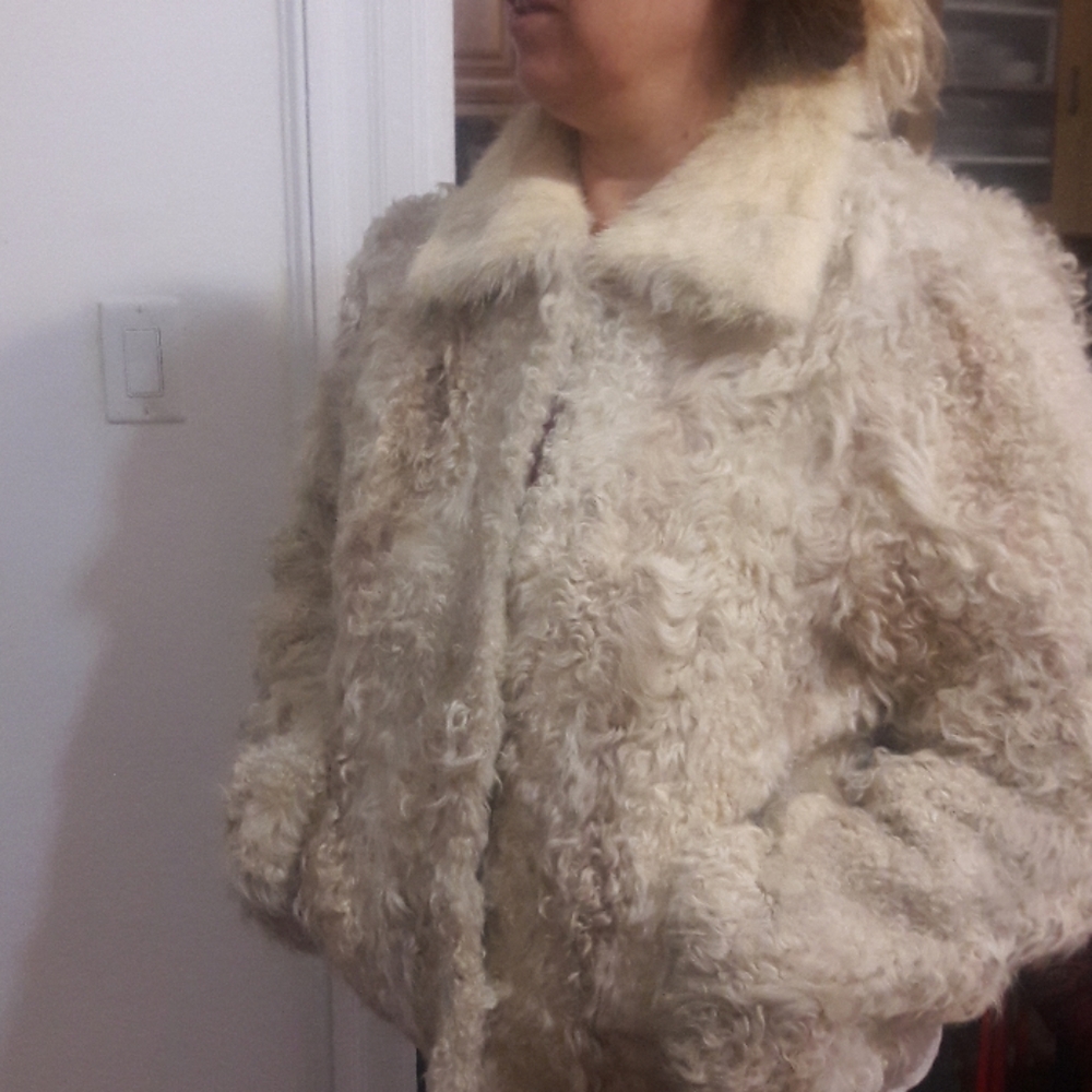 Fur coat , Lamb wool